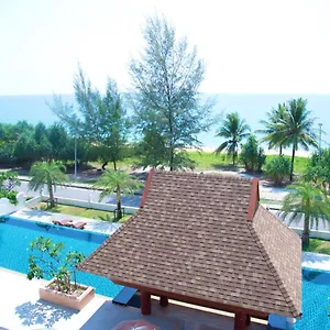 https://maikhao-palm-beach-resort.khao-lakhotels.com