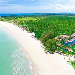 Graceland Khaolak Beachfront Thailand