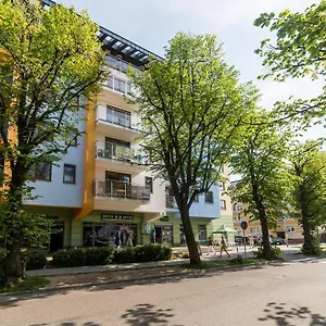 https://apartament-jacek.kolobrzeghotels.com
