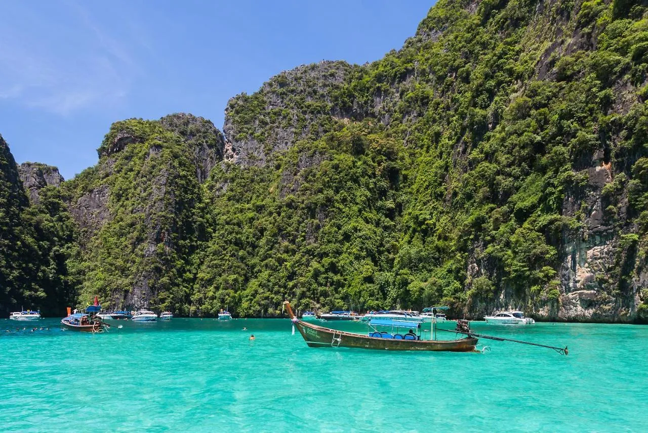 Phi Phi Relax Beach Resort