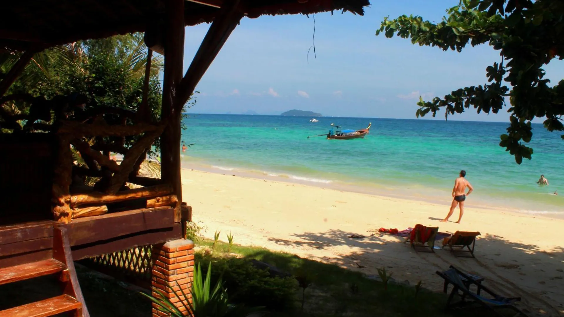 Phi Phi Relax Beach Resort