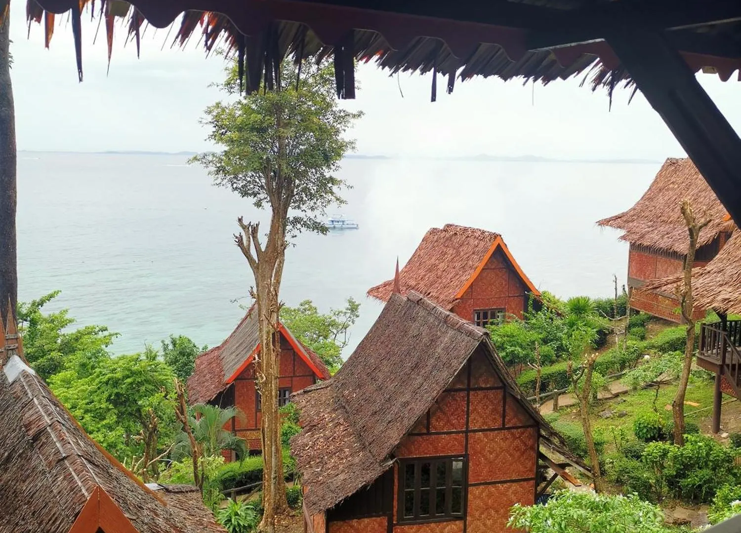 Phi Phi Relax Beach Resort